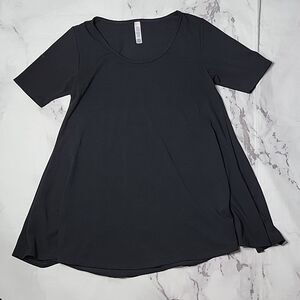 LulaRoe Solid Black Perfect Tee
